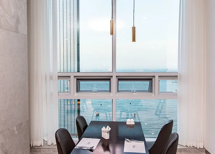 Grab The Ocean Songdo 4*
