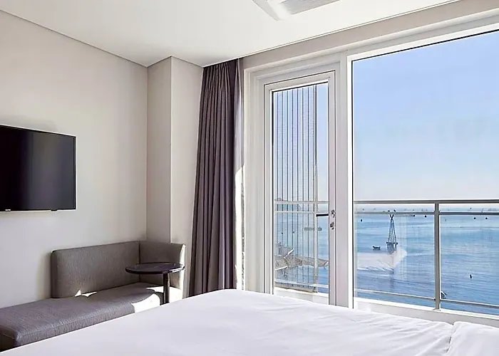 Grab The Ocean Songdo 4*